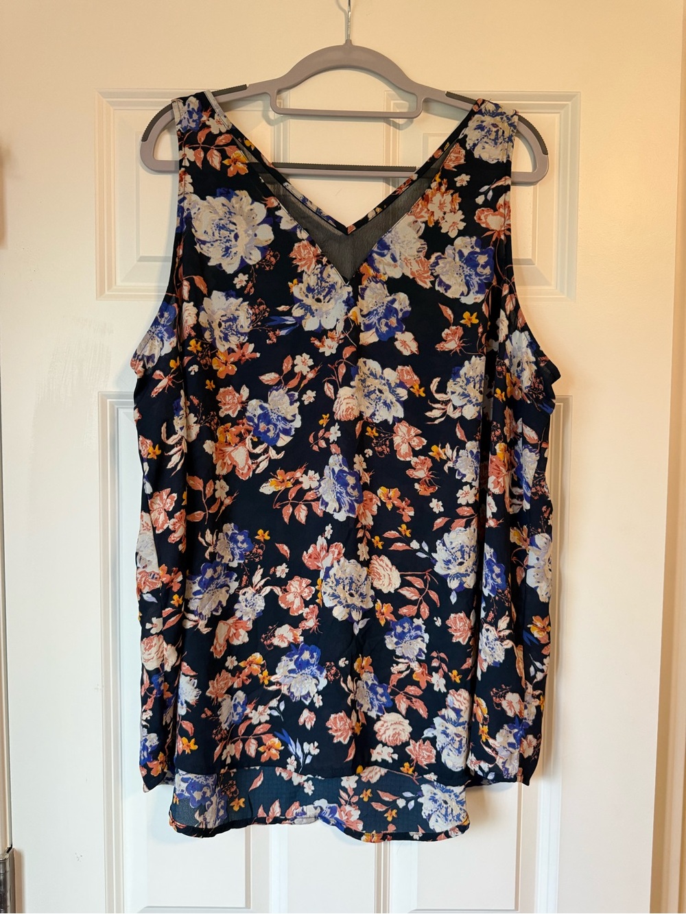 Maurice’s Floral V-Neck Sleeveless Tank Top